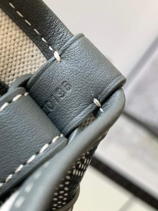 Picture of Goyard Handbags _SKUfw225670578fw